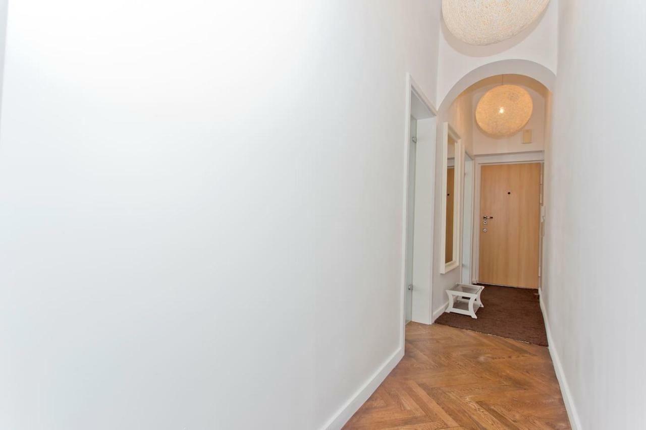Luxury And Comfortable- Golden Apartments- Royal Street Varsovia Exterior foto