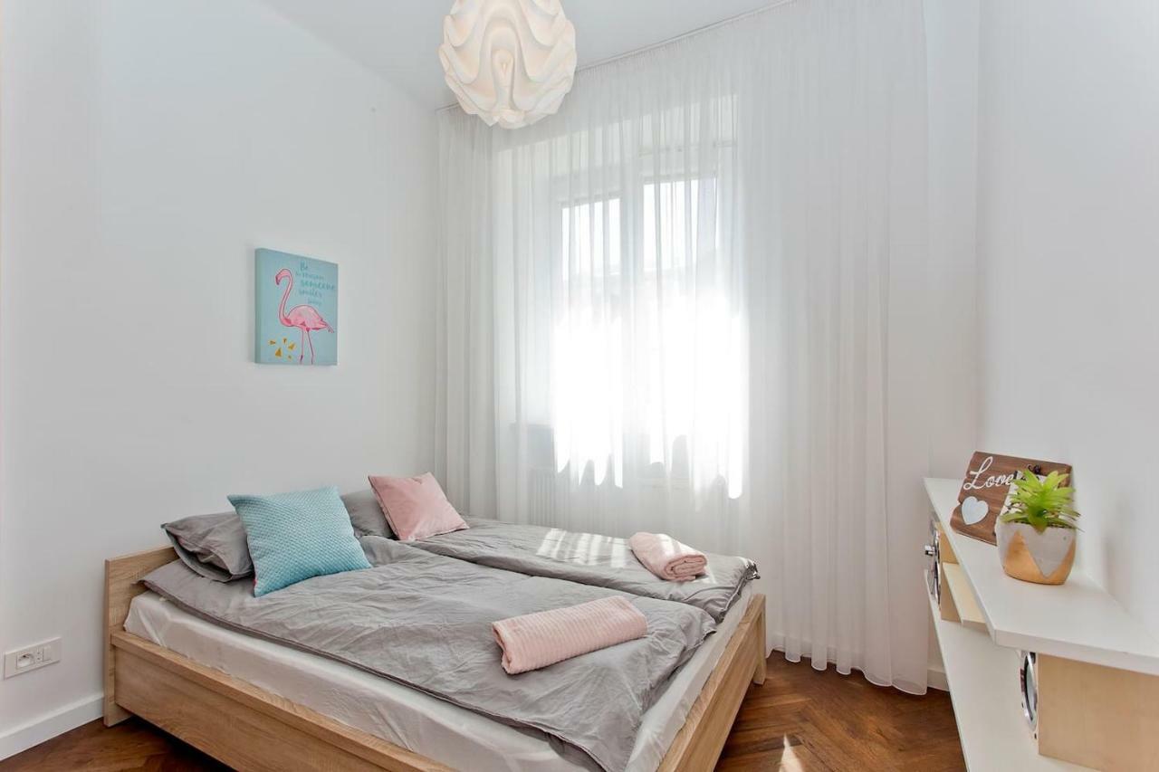 Luxury And Comfortable- Golden Apartments- Royal Street Varsovia Exterior foto